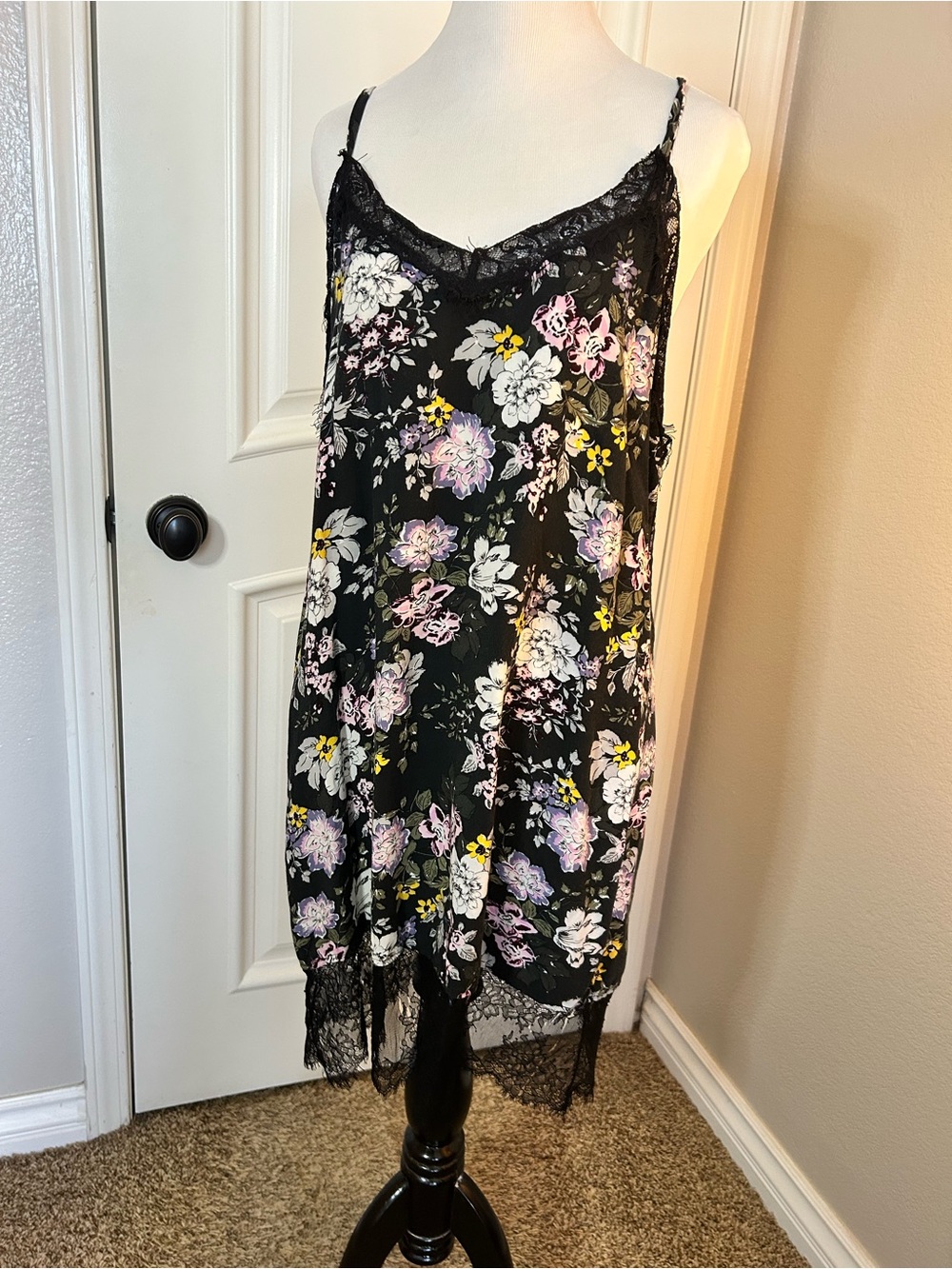 wild fable Black Floral Lace-Trim Slip Dress
